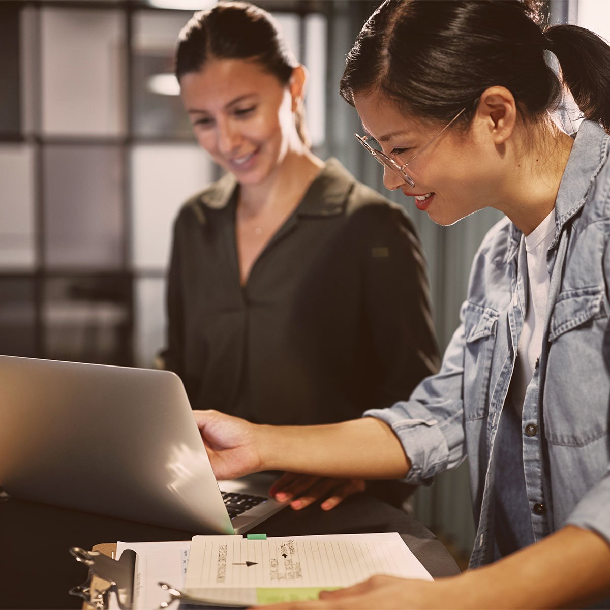 Determining the employment status of an individual